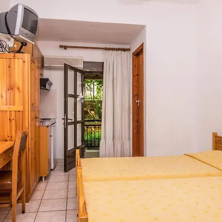 Stefania 스칼라 포타미아스