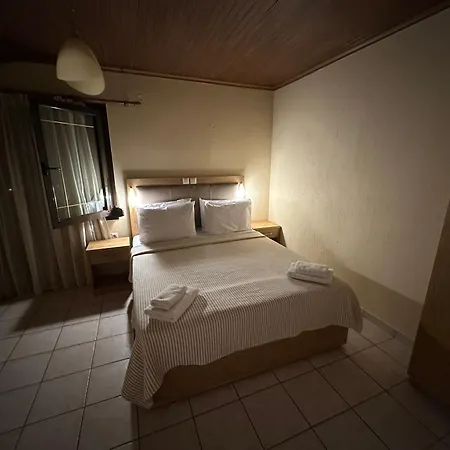 Stefania スカラ・ポタミアス