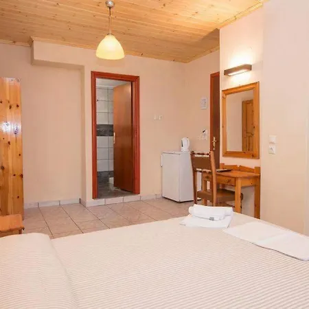 Stefania Apartment *